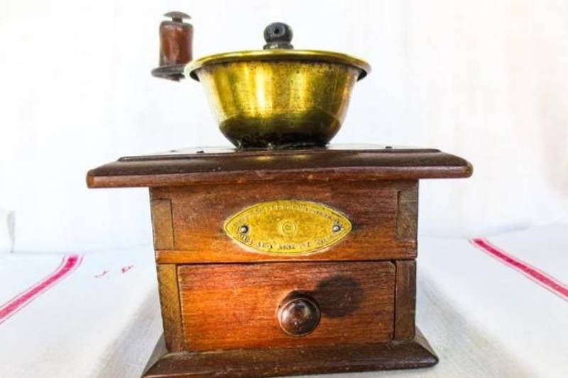 Coffee Grinder History From Mortar To Electric