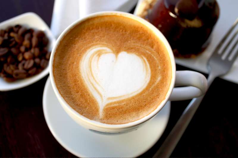 latte heart art